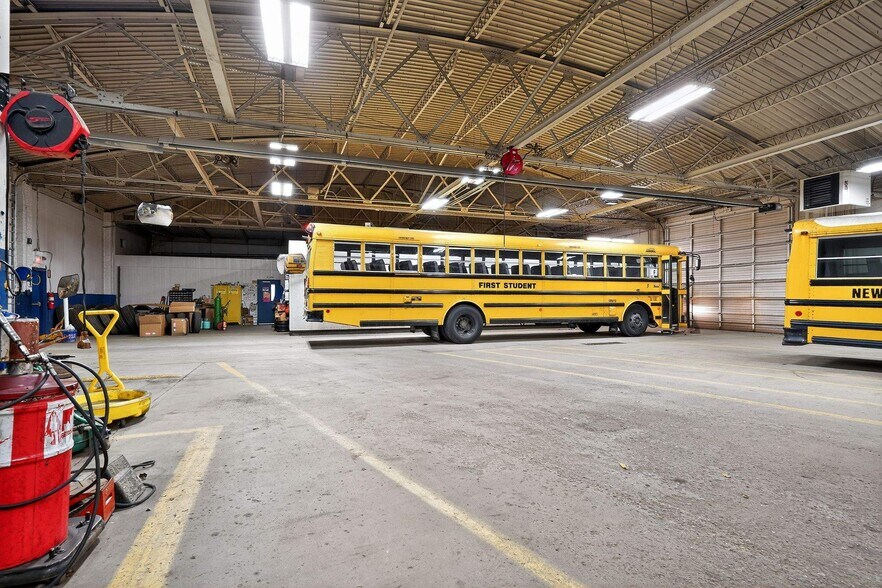 More Photos Of 905 Sampson St, New Castle Service For Sale