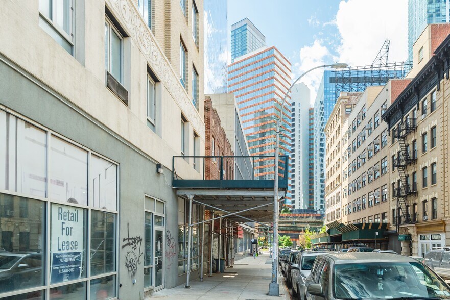 More Photos Of , Long Island City General Retail For Sale