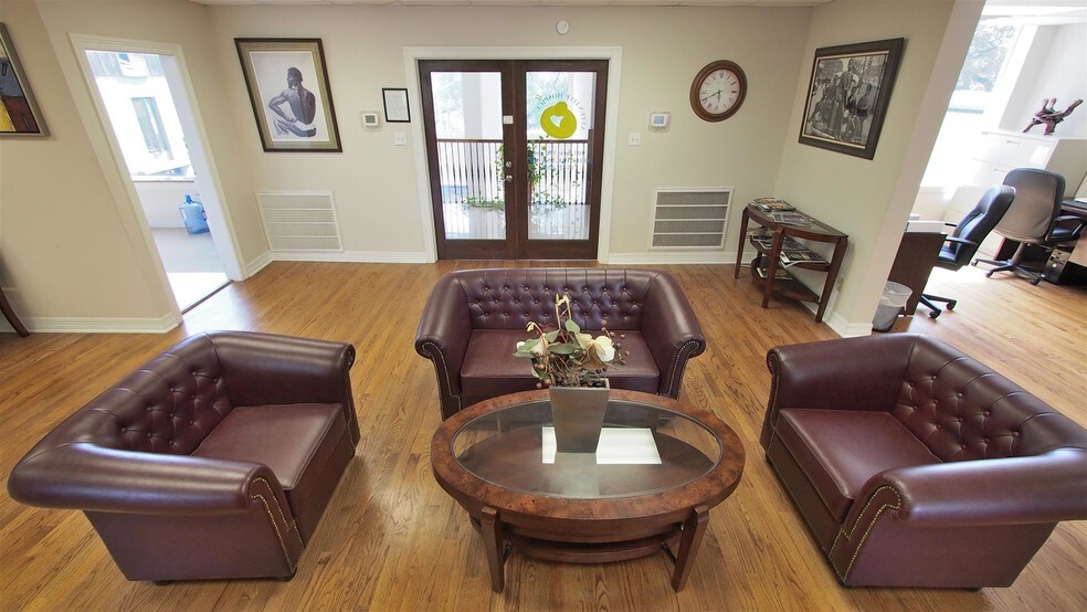 More Photos Of 315 W Alabama St, Houston Loft Creative Space For Sale