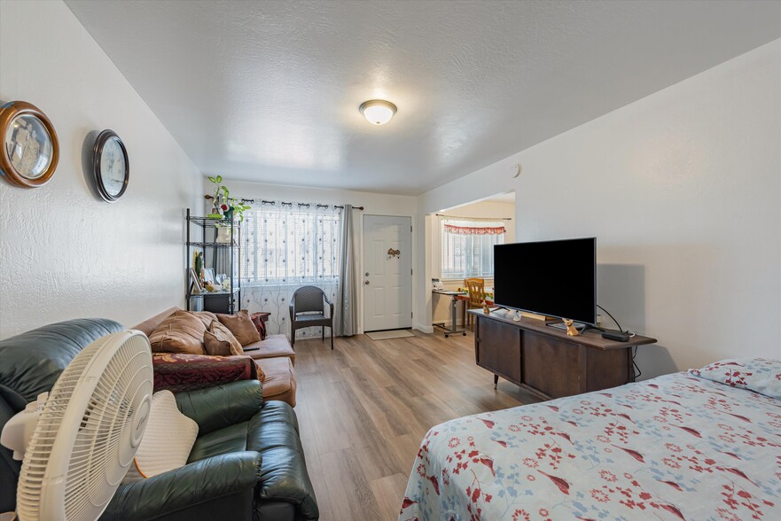 More Photos Of 3404 School St, Oakland Apartments For Sale