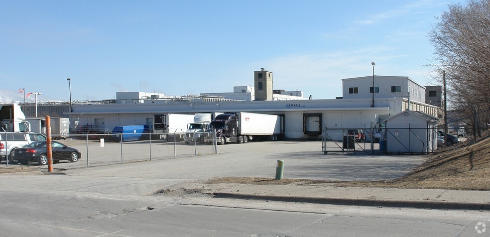 Primary Photo Of 5025 S 33rd St, Omaha Warehouse For Sale