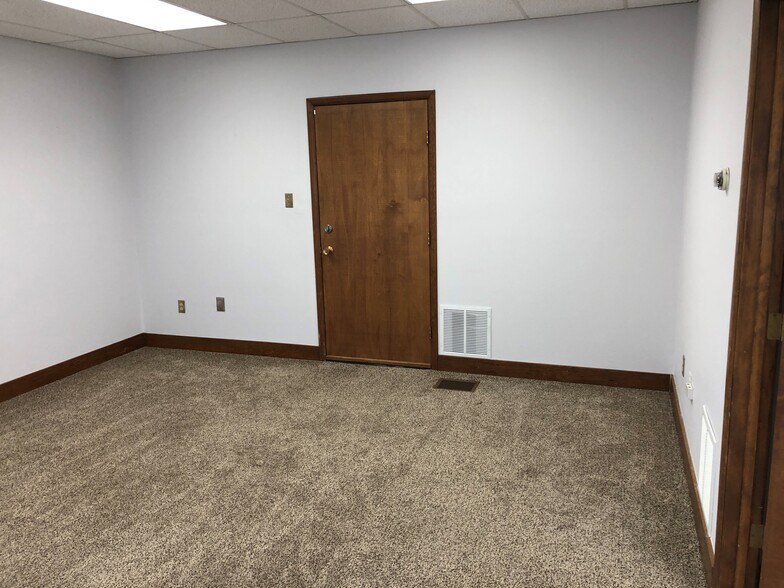 More Photos Of 601 E Seltice St, Post Falls Office For Lease