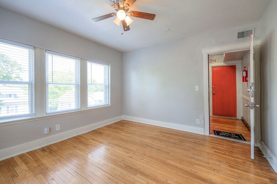 More Photos Of 4017-4023 Harrison St, Kansas City Apartments For Sale