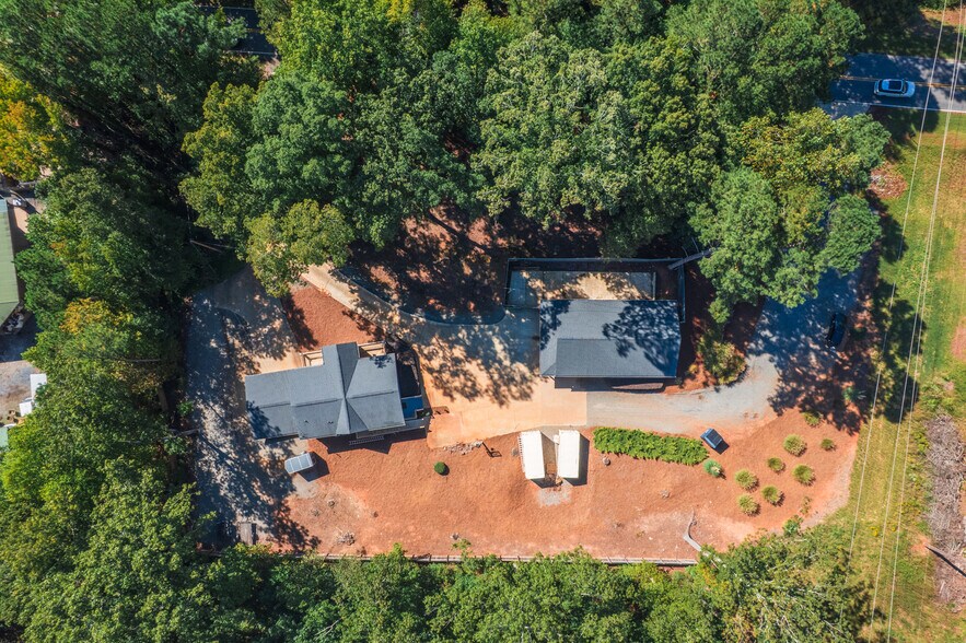 More Photos Of 2627 Holly St, Holly Springs Light Distribution For Lease