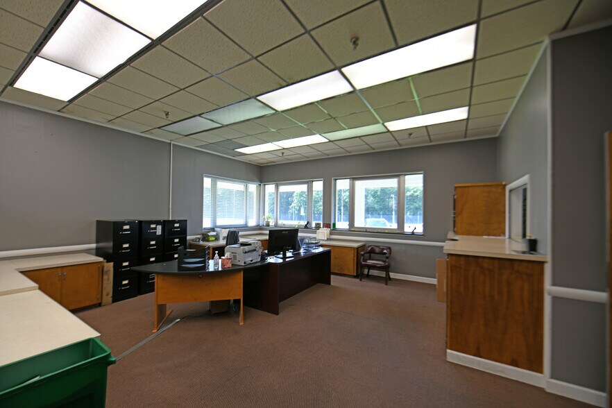 More Photos Of 4730 Ninety Six Hwy, Ninety Six Distribution For Sale