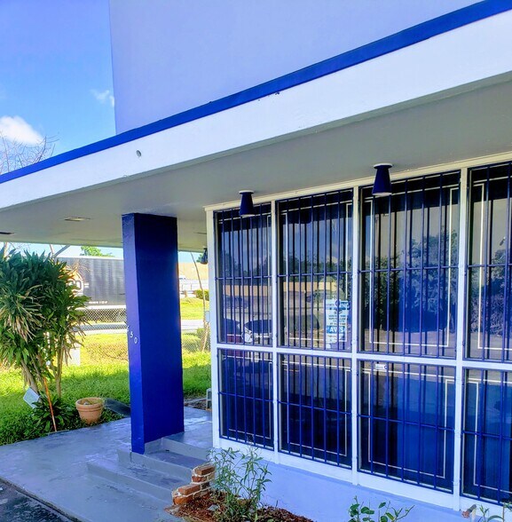 More Photos Of 650 NW 105th St, Miami Warehouse For Lease
