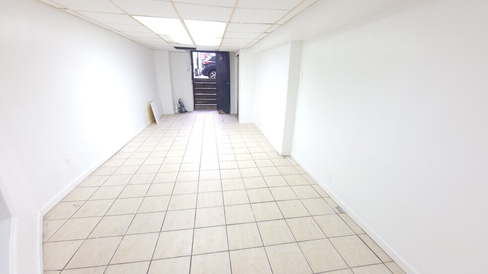 More Photos Of 39 Henry St, New York Apartments For Lease