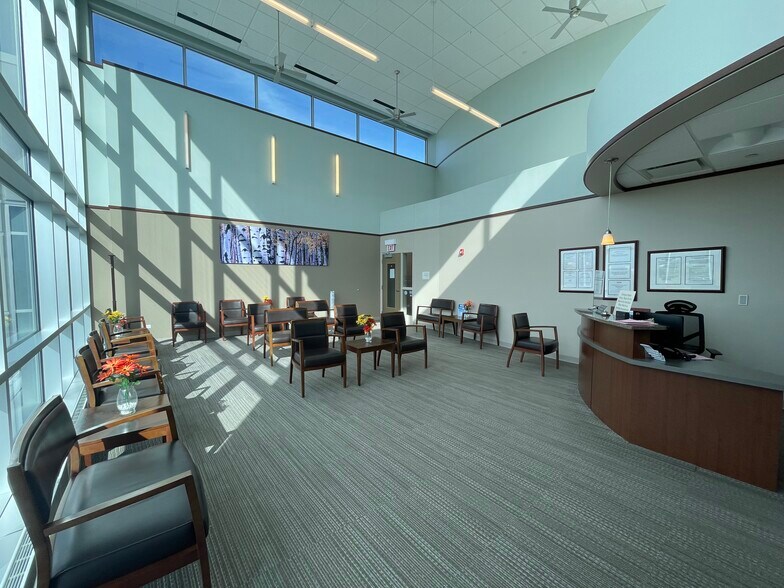 More Photos Of 7456 S State Rd, Bedford Park Medical For Lease