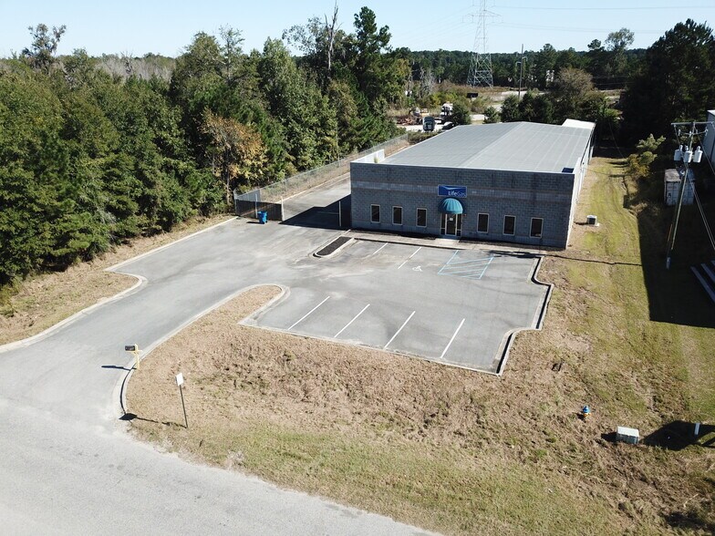 Primary Photo Of 100 Commerce Ct, Rincon Industrial For Lease