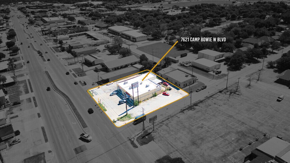 More Photos Of 7621 Camp Bowie West Blvd, Fort Worth Storefront For Sale