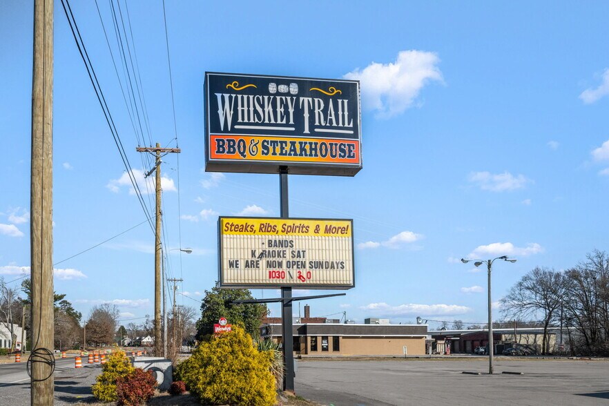 More Photos Of 413 Wilson Ave, Tullahoma Restaurant For Sale