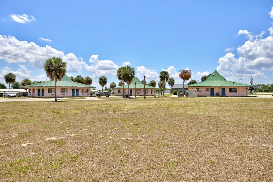 More Photos Of 1406 Us-27 Hwy, Sebring Hospitality For Sale