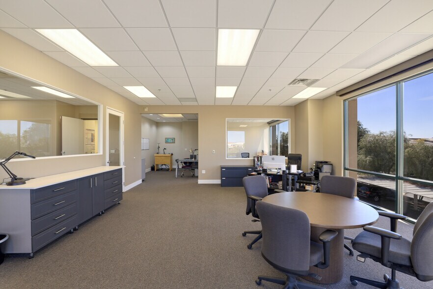 More Photos Of 2904 W Horizon Ridge Pky, Henderson Medical For Lease