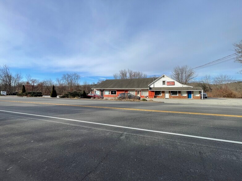 More Photos Of 15 River Rd, Willington General Retail For Sale