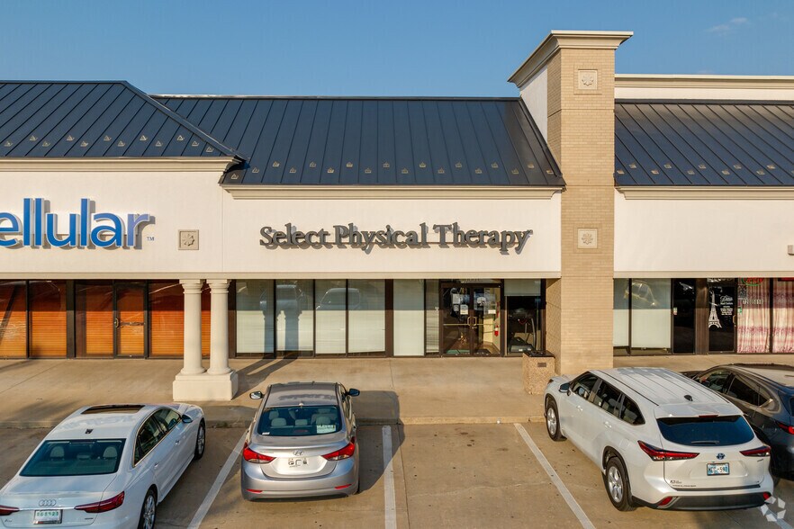 More Photos Of 8255 N Rockwell Ave, Oklahoma City Unknown For Lease