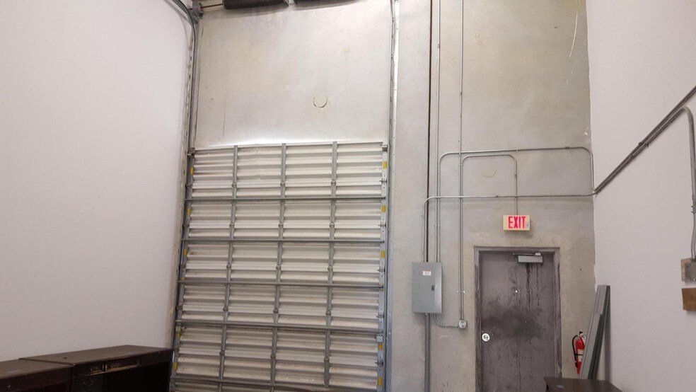 More Photos Of 2755 Vista Pky, West Palm Beach Coworking Space