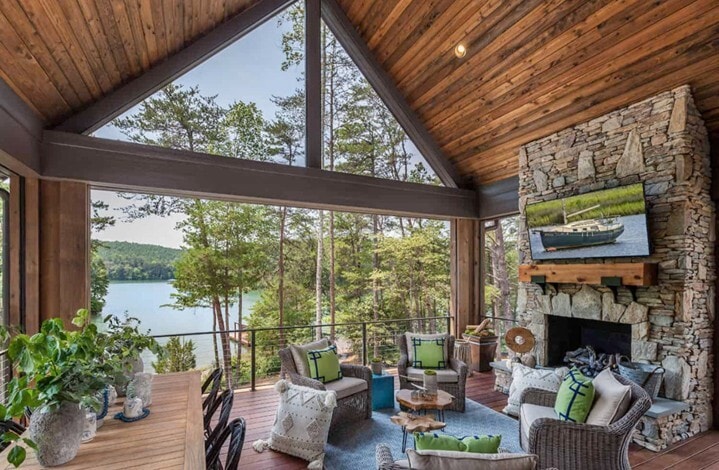 More Photos Of 477 Atateka Dr, Chestertown Hotel For Sale