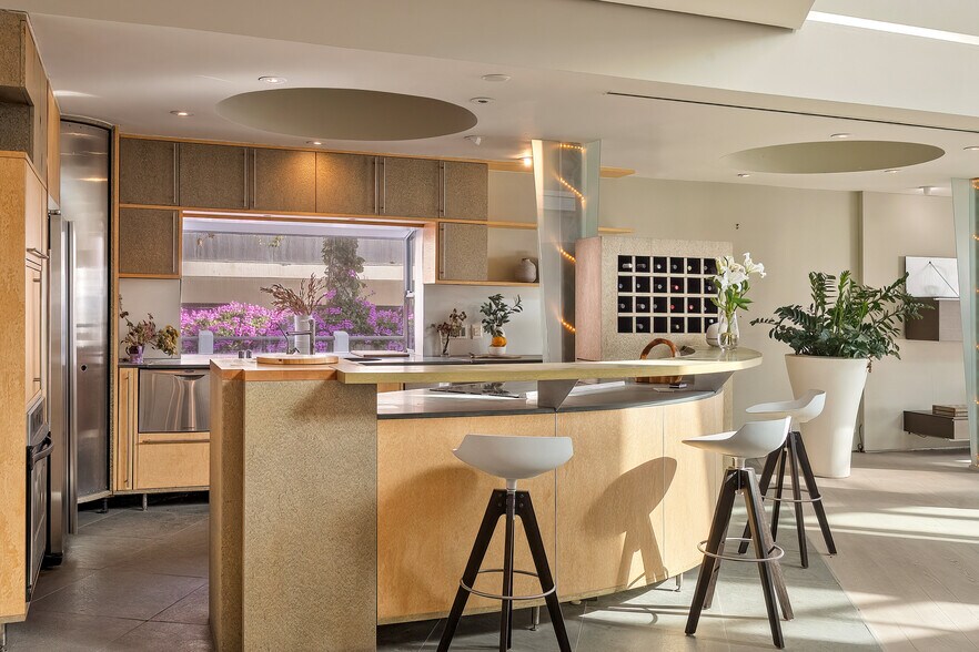 More Photos Of 3111 Ocean Front Walk, Marina Del Rey Apartments For Sale