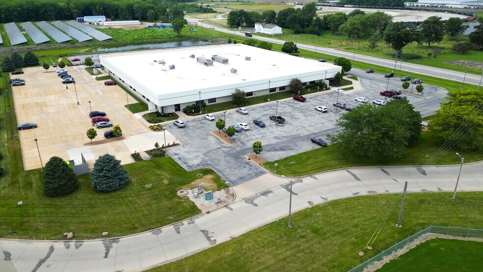 More Photos Of 3290 E Main St, Danville Office For Sale