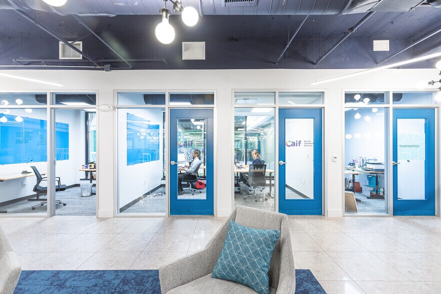 More Photos Of 1122 Lady St, Columbia Coworking Space