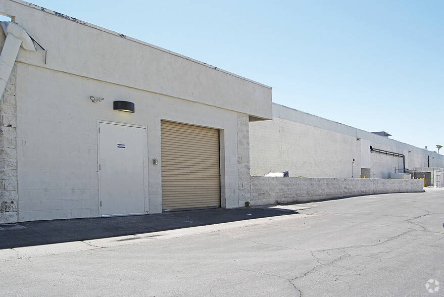 More Photos Of 5959 W Sahara Ave, Las Vegas Freestanding For Lease