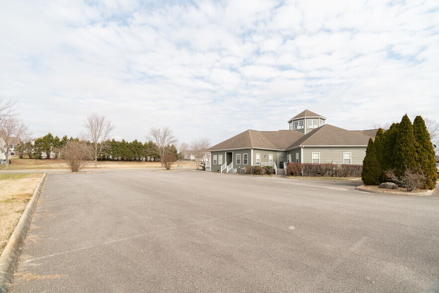 More Photos Of 130 Willowcreek Blvd, Sweetwater Medical For Sale