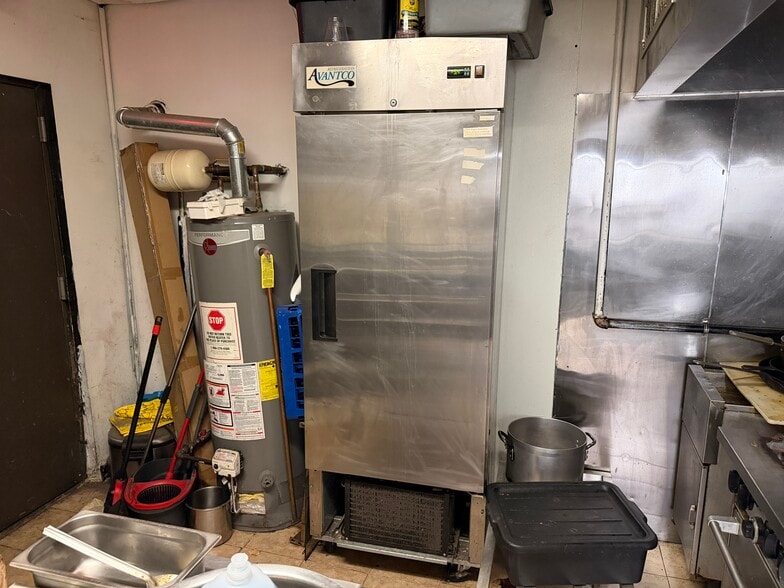 More Photos Of 756-777 S 5th Ave, Mount Vernon Storefront For Lease