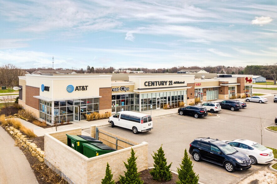 More Photos Of 2420 State 138 Rd, Stoughton Restaurant For Lease