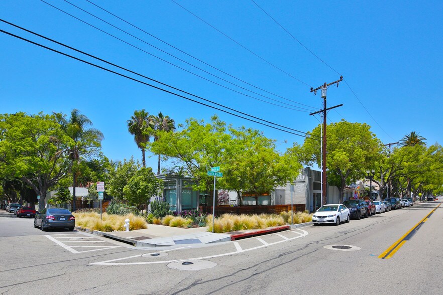 More Photos Of 613 E Santa Ana Blvd, Santa Ana Storefront Retail Residential For Lease