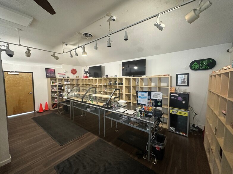 More Photos Of 5702-5704 E Colfax Ave, Denver Storefront Retail Office For Sale