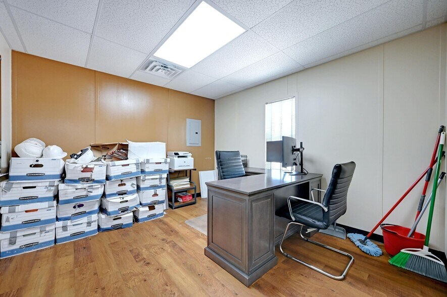 More Photos Of 804 Highway 304, Gonzales Loft Creative Space For Sale