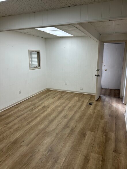 More Photos Of 2305 N Wood Ave, Roselle Medical For Sale