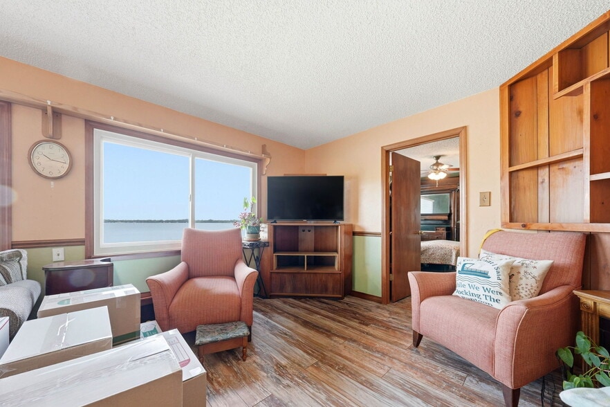 More Photos Of 400 Lakeshore Dr, Eustis Specialty For Sale