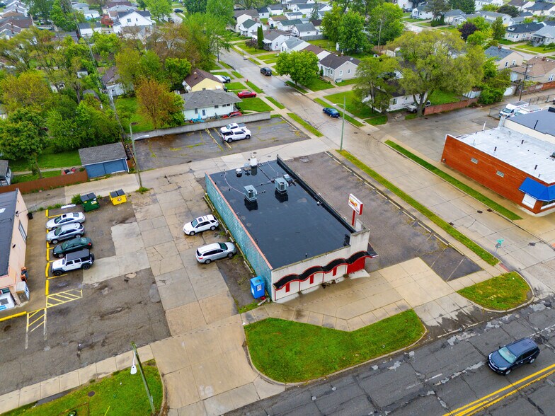 More Photos Of 15163 E 10 Mile Rd, Eastpointe Freestanding For Sale