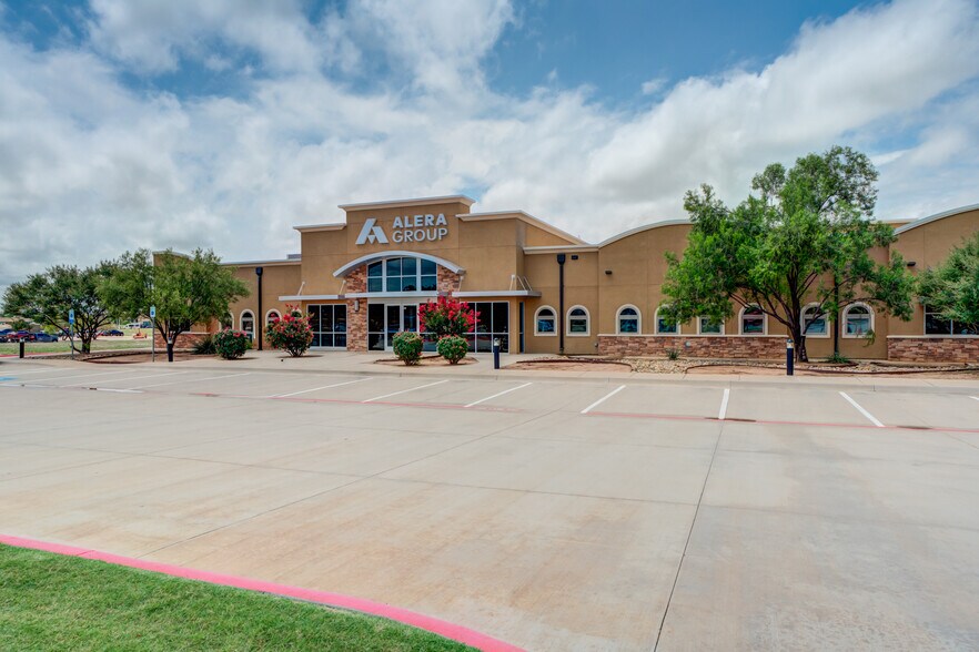 More Photos Of 5241 98th St, Lubbock Office Residential For Sale