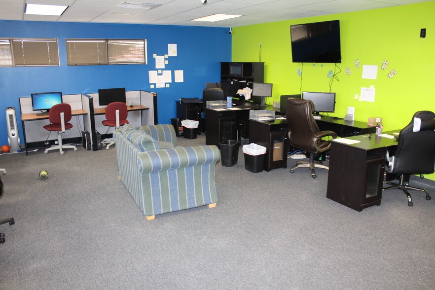 More Photos Of 3701 N St. Peters Pky, Saint Peters Office For Lease