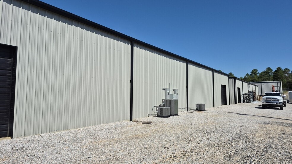 More Photos Of 899 Blacksnake Rd, Hot Springs National Park Unknown For Lease