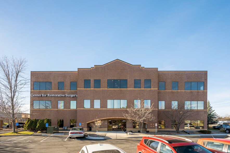 Primary Photo Of 13601 80th Cir N, Maple Grove Medical For Lease