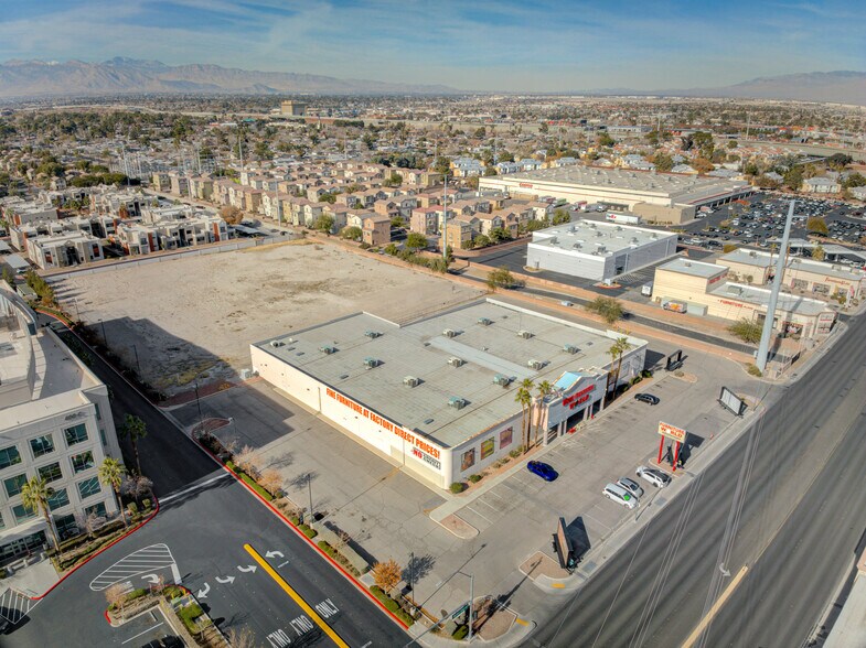 More Photos Of 300 S Martin Luther King Blvd, Las Vegas Freestanding For Sale