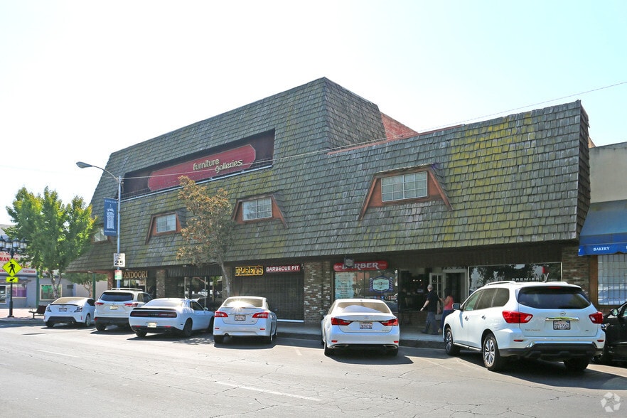More Photos Of 225-229 E Main St, Visalia Storefront For Lease
