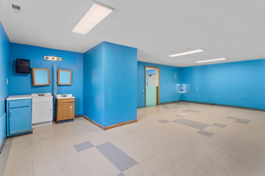 More Photos Of 406 S Main St, Archie Schools For Sale