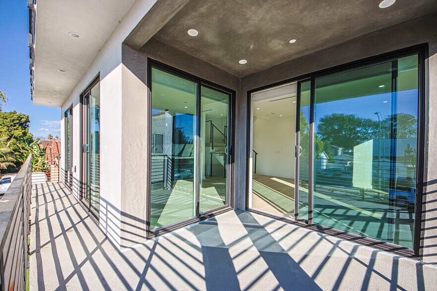 More Photos Of 2200 Thurman Ave, Los Angeles Multifamily For Sale