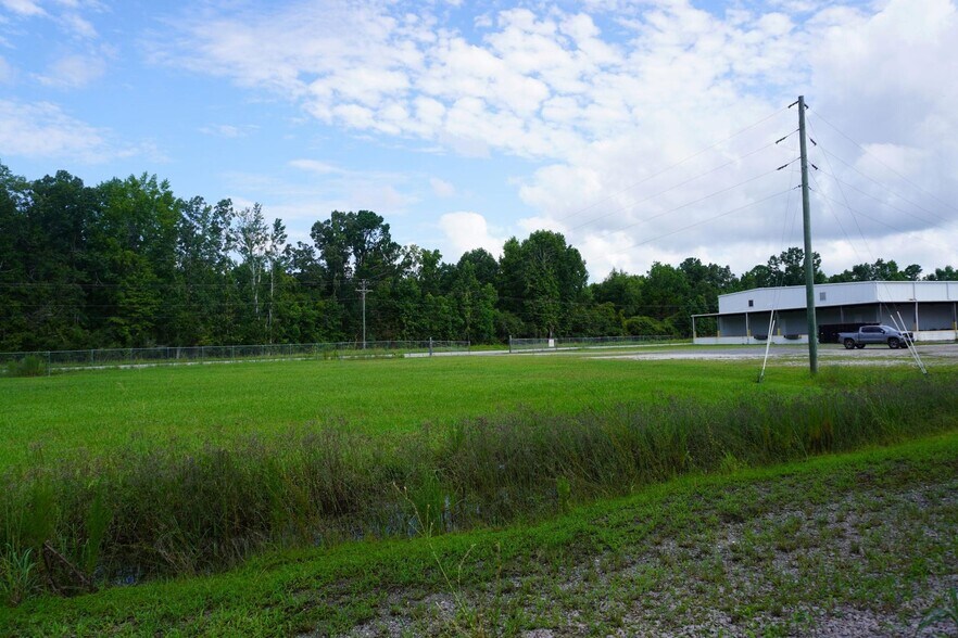 More Photos Of 771 Brownswood Rd, Johns Island Contractor Storage Yard For Lease