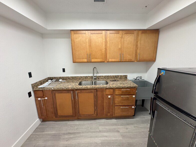 More Photos Of 795 S Federal Hwy, Hollywood Medical For Lease