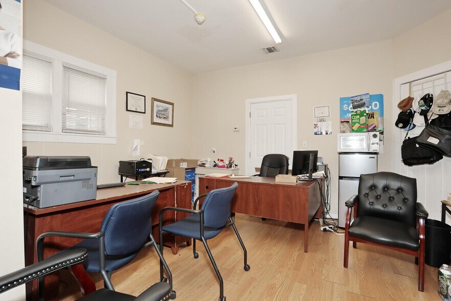 More Photos Of 22 S Madison Ave, Spring Valley Office For Sale