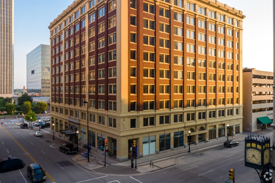 More Photos Of 321 S Boston Ave, Tulsa Office For Lease