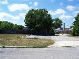 More Photos Of 10 Park Ave, Stafford Township Showroom For Sale