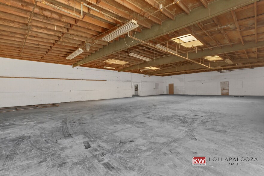 More Photos Of 400-410 S Irwindale Ave, Azusa Warehouse For Lease