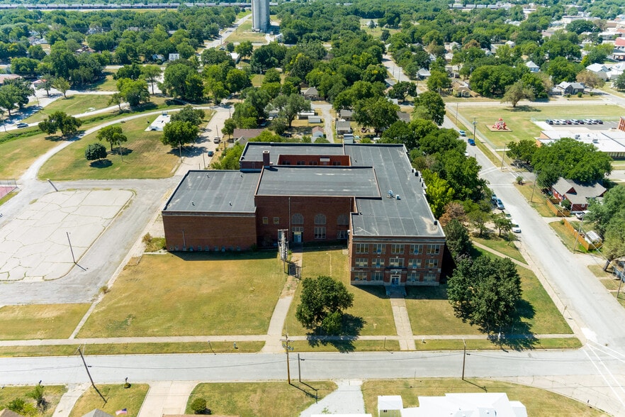 More Photos Of 311 N A St, Wellington Schools For Sale