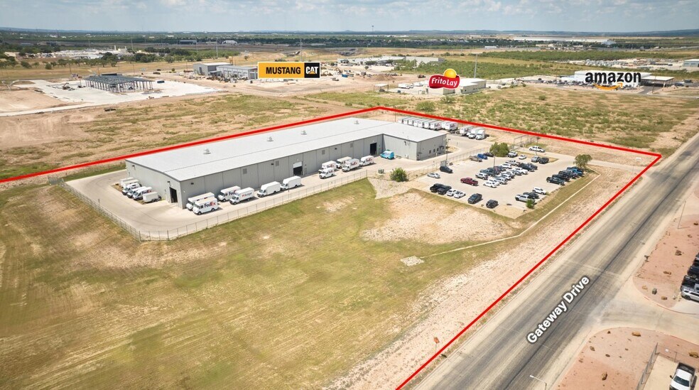 More Photos Of 949 Gateway Dr, San Angelo Warehouse For Sale